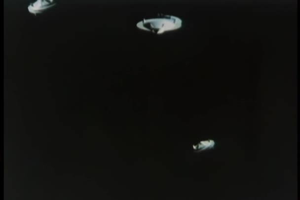 Καταστροφή Του Αλλοδαπού Διαστημόπλοια Στο Διάστημα — Αρχείο Βίντεο