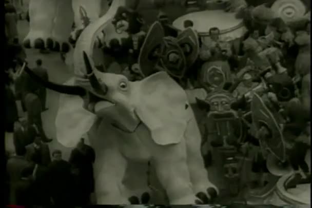 Talya Viareggio Daki Karnaval Sırasında Geçit Töreni — Stok video