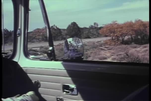 Szczelnie Góry Strony Kroczący Dół Okna Samochodu — Wideo stockowe