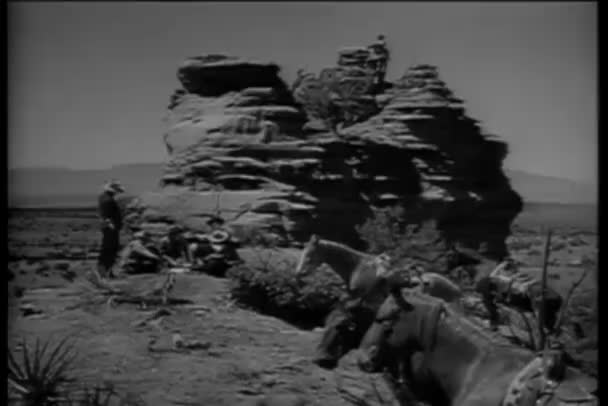 Kovbojové Sedí Skalní Útvar Sedona Arizona — Stock video