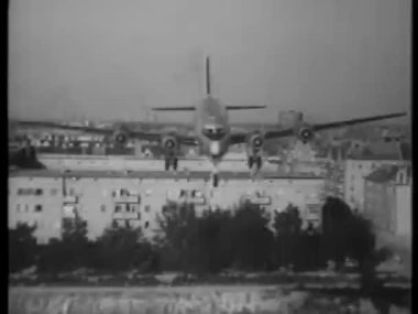 1940 'lardaki uçak pistinin ön görüntüsü