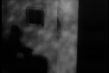 evine gizlice adam gölgesi