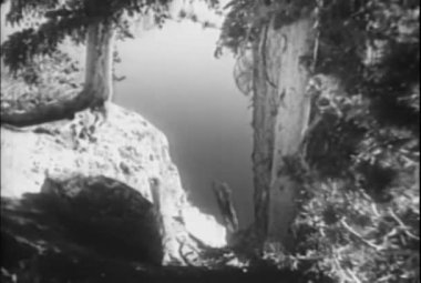 1930'larda nehire Mammoth Lakes, Ca., uçurumdan atlama kovboy