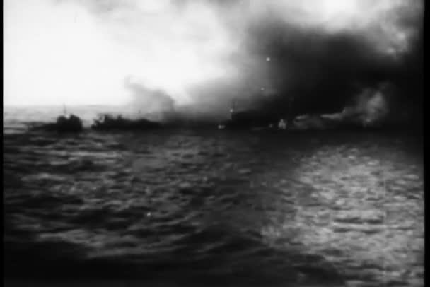沈没するモンテージ船の映像 — ストック動画