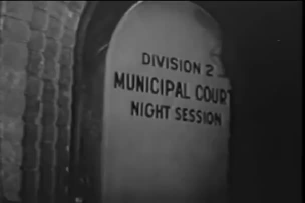 Tribunal Municipal Sessão Noturna Sinal Porta — Vídeo de Stock