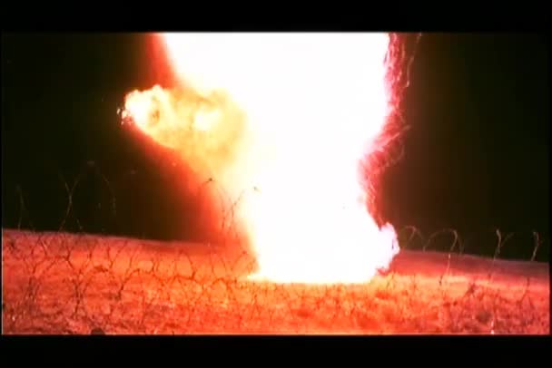 Bomba Explotando Medio Noche — Vídeos de Stock