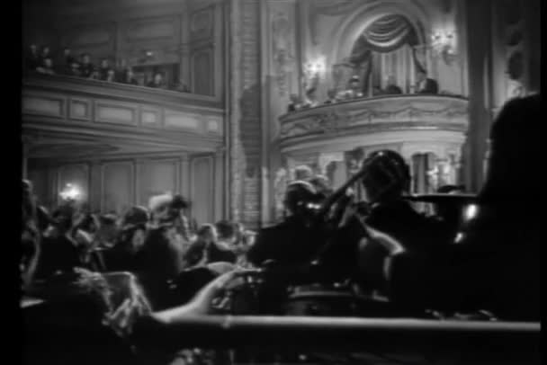 Audiencia Teatro Aplaudiendo Vídeo Vintage — Vídeo de stock