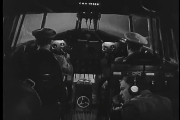 Екіпаж Літаючого Гідролітака Під Час Шторму Фоні — стокове відео