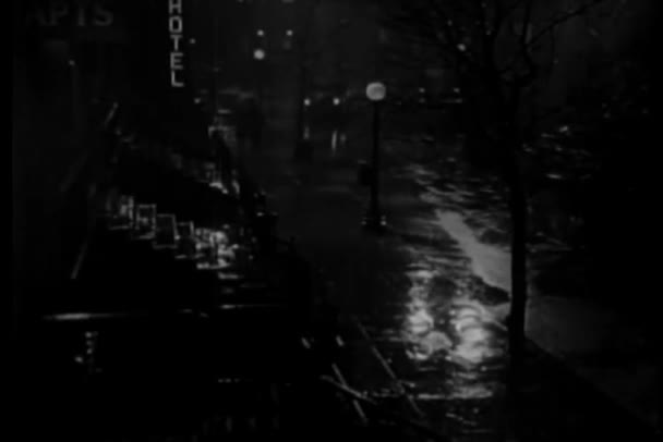 Estacionamento Rua Cidade Chuva 1950 — Vídeo de Stock