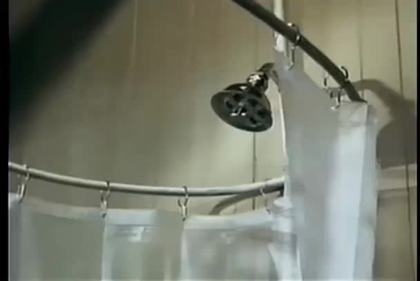 Zuhanyfejjel Bekapcsolása — Stock videók
