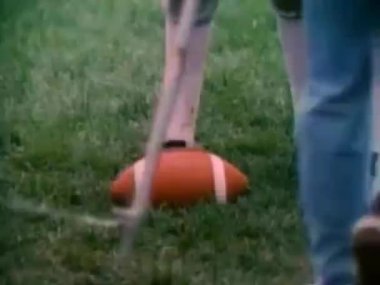 Futbol sahası, yard çizgisinde 1980'lerde ölçme hakem düşük bölümü