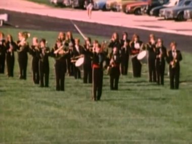 Davulcu bando futbol sahası arasında 1980'lerde lider.