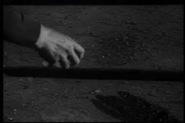 yakın çekim el sopa yere tespit