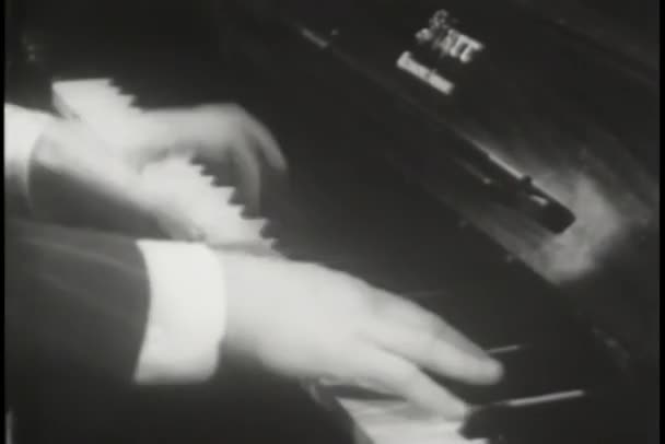 Szczelnie Góry Ręce Gry Fortepianie — Wideo stockowe