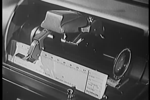 Close 1940S Audio Recording Device — Stock Video