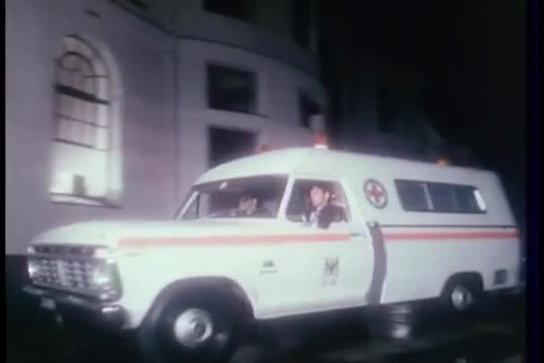 Ambulans Sjukhus Vintagefilmer — Stockvideo