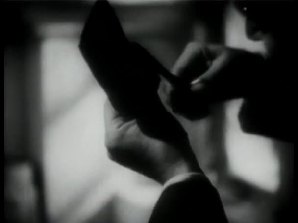 Άνθρωπος Δημιουργία Χαρτί Κοπεί Σιλουέτα Της Γυναίκας Του 1930 — Αρχείο Βίντεο