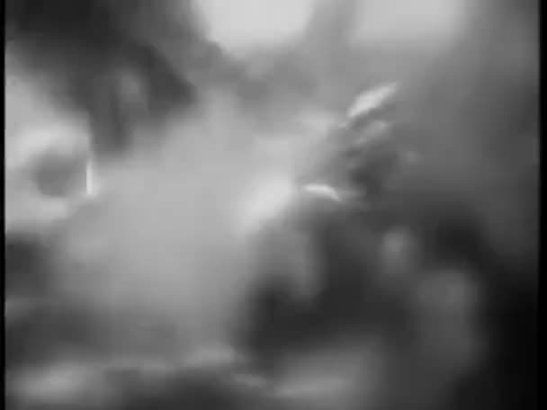 1960 Évekbeli Lövöldözés Elmosódott Képe — Stock videók