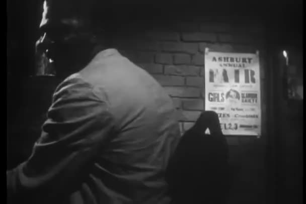 Zijaanzicht Van Man Spelen Piano Zang Nachtclub Jaren 1940 — Stockvideo