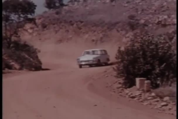 Car Chase Dirt Road — Stock Video