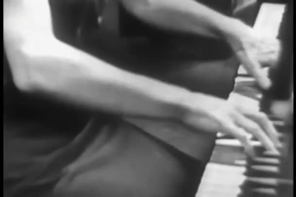 Média Foto Mulher Tocando Piano — Vídeo de Stock