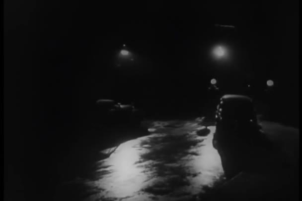 Bilen Kraschar Lyktstolpen Natten 1940 Talet — Stockvideo