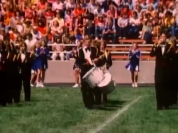 Marching Band Performing High School Football Game 1980S — Stock Video