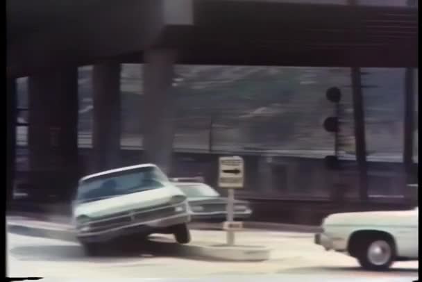 Αστυνομία Αυλάκωμα Αυτοκινήτων Στην Εθνική Οδό — Αρχείο Βίντεο