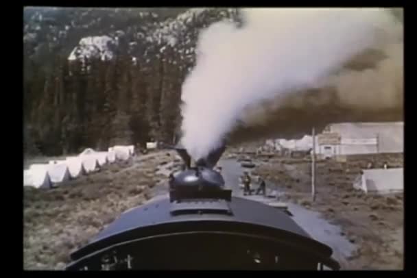 몽타주 기관차 — 비디오