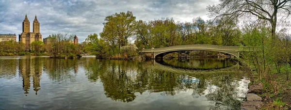 Bow Bridge Central Park New York City Začátku Jara Pěkný — Stock fotografie