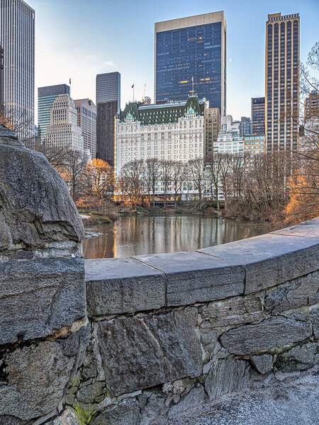 Gapstow Bridge in Central Park , early morning at sunrise in winter