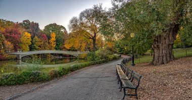 Pruva köprüsü, Central Park, New York Sonbahar sabahı erken saatlerde