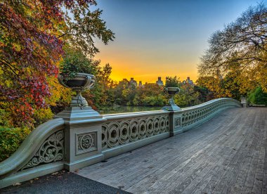 Pruva köprüsü, Central Park, New York Sonbahar sabahı erken saatlerde