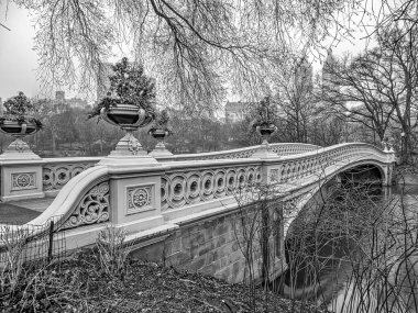 Pruva köprüsü, Central Park, New York, sabah erken saatlerde kış sonu ya da bahar başı