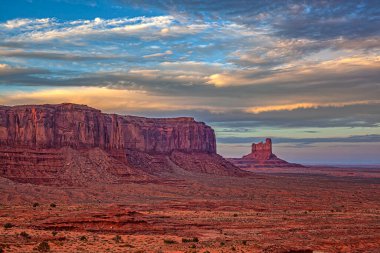 Monument Valley, Colorado Platosu 'nun bir bölgesidir. 