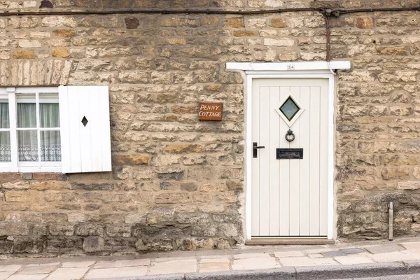 Dorset Regno Unito Luglio 2022 Porta Ingresso Piccolo Cottage Pietra — Foto Stock