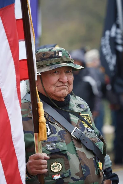 stock image WASHINGTON, DC - November 10, 2007. Native American Navajo Veteran Soldier at Veterans Day parade, Washington DC