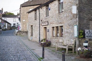 Grassington, İngiltere - 16 Eylül 2024. Grassington 'daki halk müzesi, tarihi bir köy ve İngiltere' nin Yorkshire Dales kentindeki popüler bir turizm beldesi.