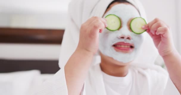 Video Happy Asian Girl Robe Doing Cucumber Mask Having Fun — Stock Video