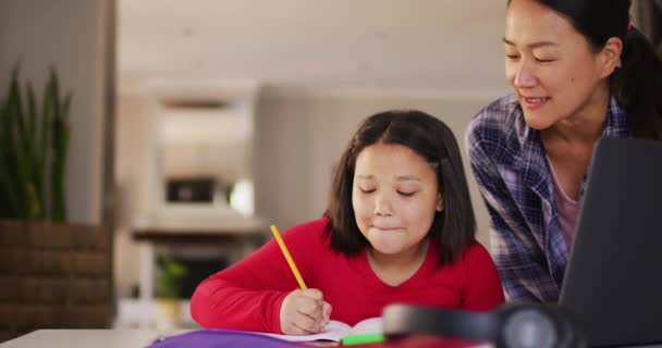 Video Happy Asian Mother Daughter Doing Homework Together Family Motherhood — Stock Video