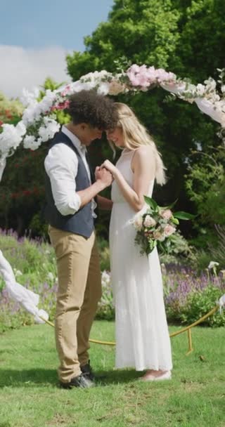 Vertical Video Happy Diverse Couple Garden Sunny Day Wedding Wedding — Video