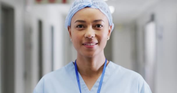 Video Portrait Happy Biracial Female Medical Worker Surgical Cap Laughing — Stockvideo
