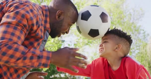 Happy African American Father His Son Playing Football Garden Spending — Vídeo de stock