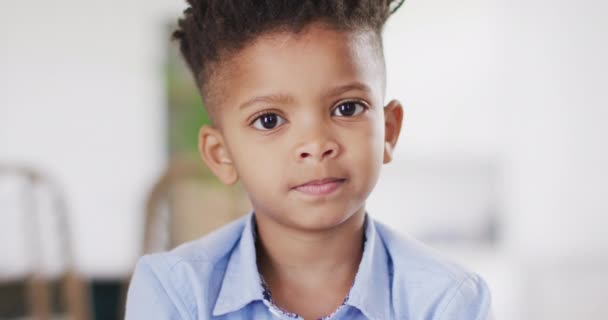Portrait Happy African American Boy Looking Camera Smiling Spending Quality — Vídeo de Stock