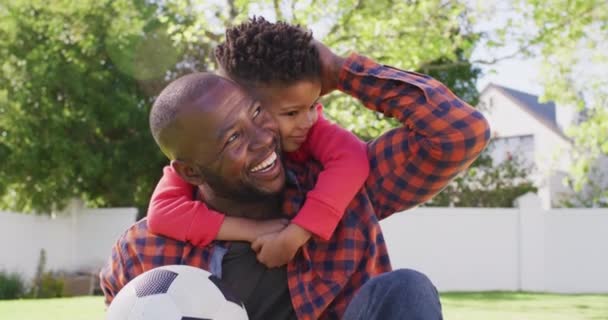Portrait Happy African American Father Son Holding Football Spending Quality — Vídeo de stock