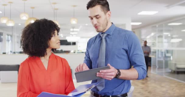 Group Diverse Business People Holding Documents Talking Office Slow Motion — Stock Video