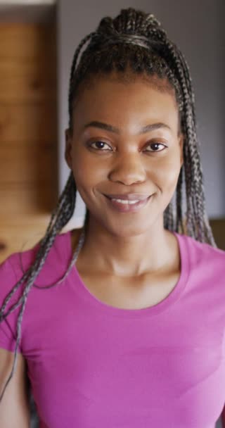 Vertical Video Portrait African American Woman Looking Camera Smiling Log — стокове відео