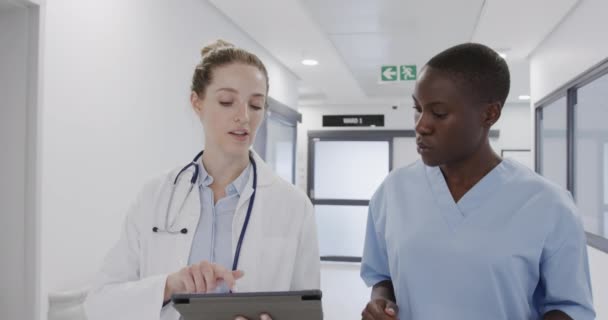 Montagem Diversos Profissionais Médicos Médicos Enfermeiros Pacientes Hospital Câmera Lenta — Vídeo de Stock