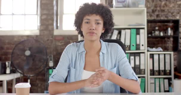 Portrait Biracial Casual Businesswoman Having Video Call Office Slow Motion — Vídeo de Stock