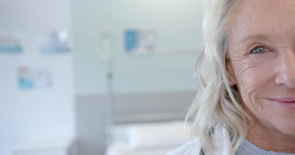 Half Portrait Happy Senior Caucasian Female Doctor Hospital Room Copy — Stockvideo
